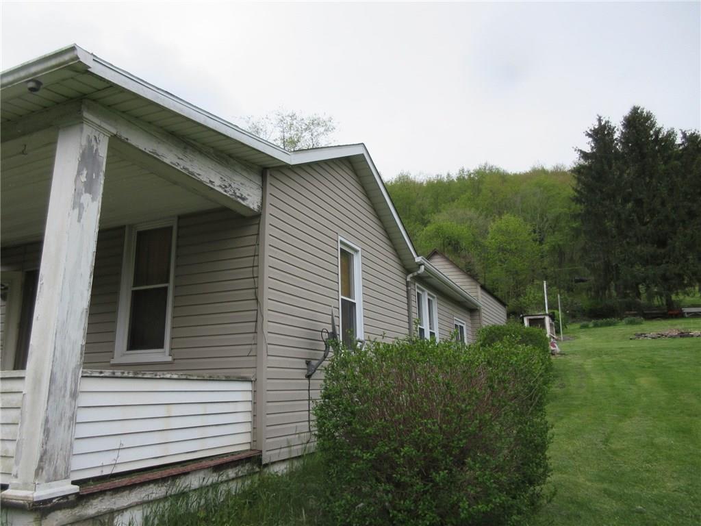 483 Blockhouse Run Road New Brighton, PA 15066 - Photo 2 of 5 Gallery Image 2