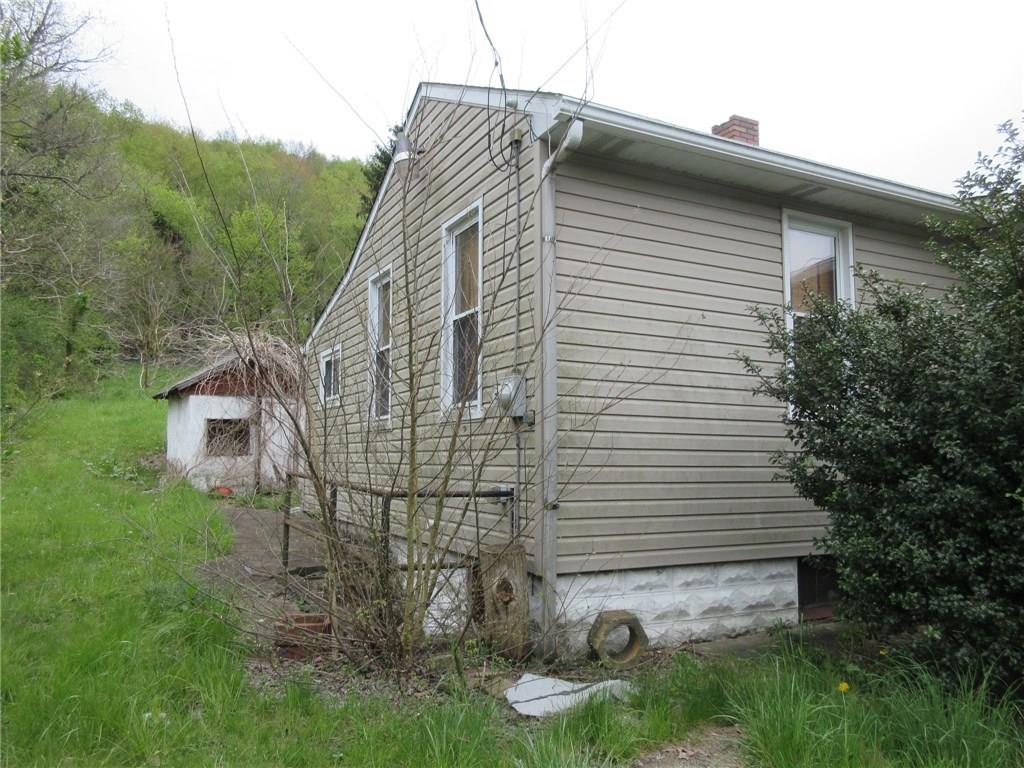 483 Blockhouse Run Road New Brighton, PA 15066 - Photo 3 of 5 Gallery Image 3