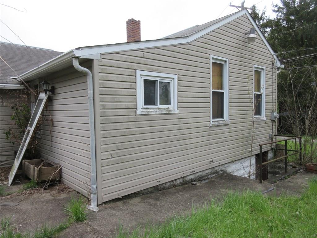 483 Blockhouse Run Road New Brighton, PA 15066 - Photo 4 of 5 Gallery Image 4