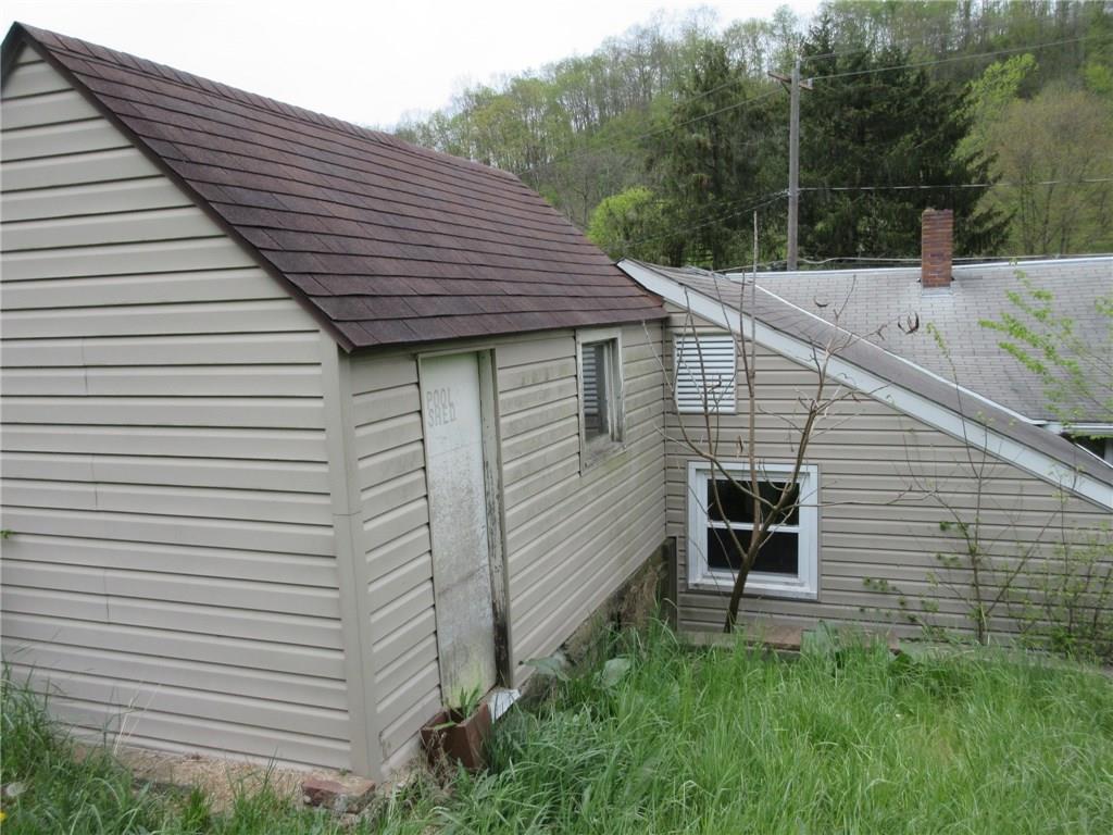 483 Blockhouse Run Road New Brighton, PA 15066 - Photo 5 of 5 Gallery Image 5
