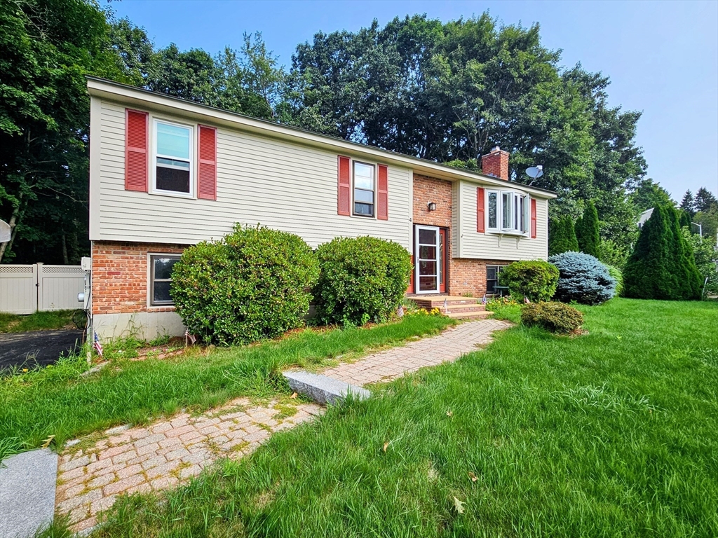 4 Sycamore Drive Rutland, MA 01543 - Photo 4 of 27 Gallery Image 4