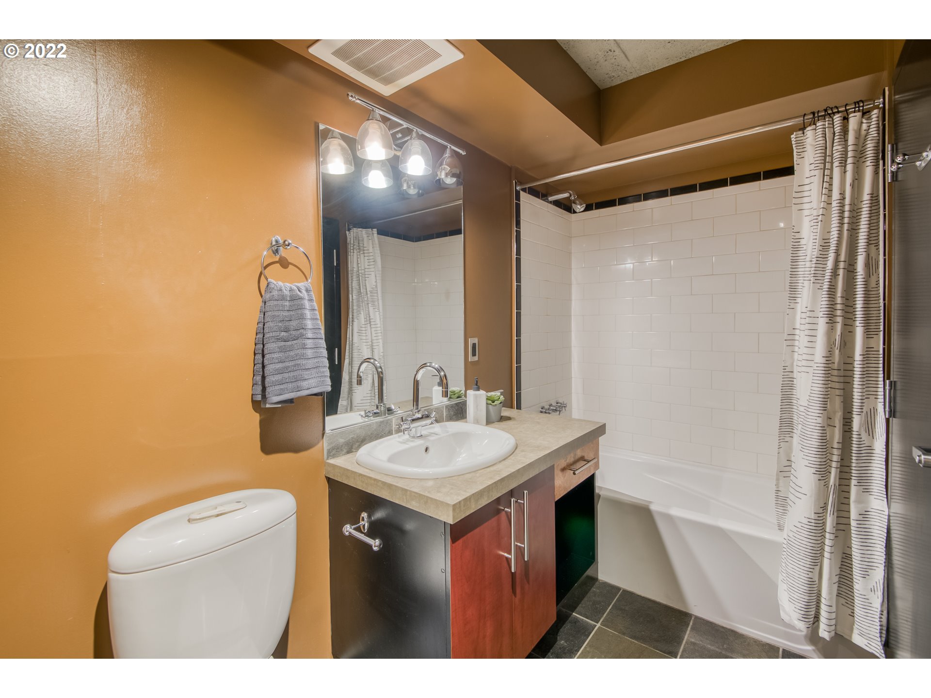1410 Southwest 11th Avenue, Unit L03 Portland, OR 97201 - Photo 13 of 13