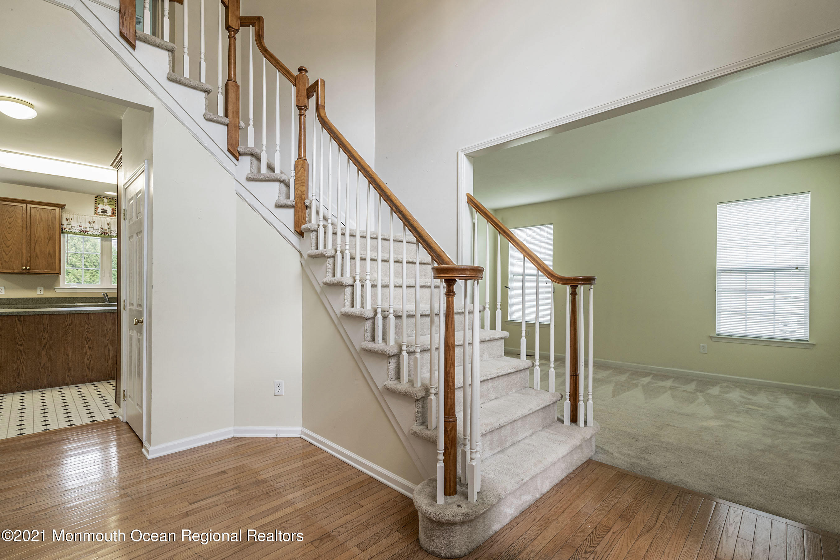 53 Old Main Shore Road Barnegat, NJ 08005 - Photo 5 of 31 Stairs