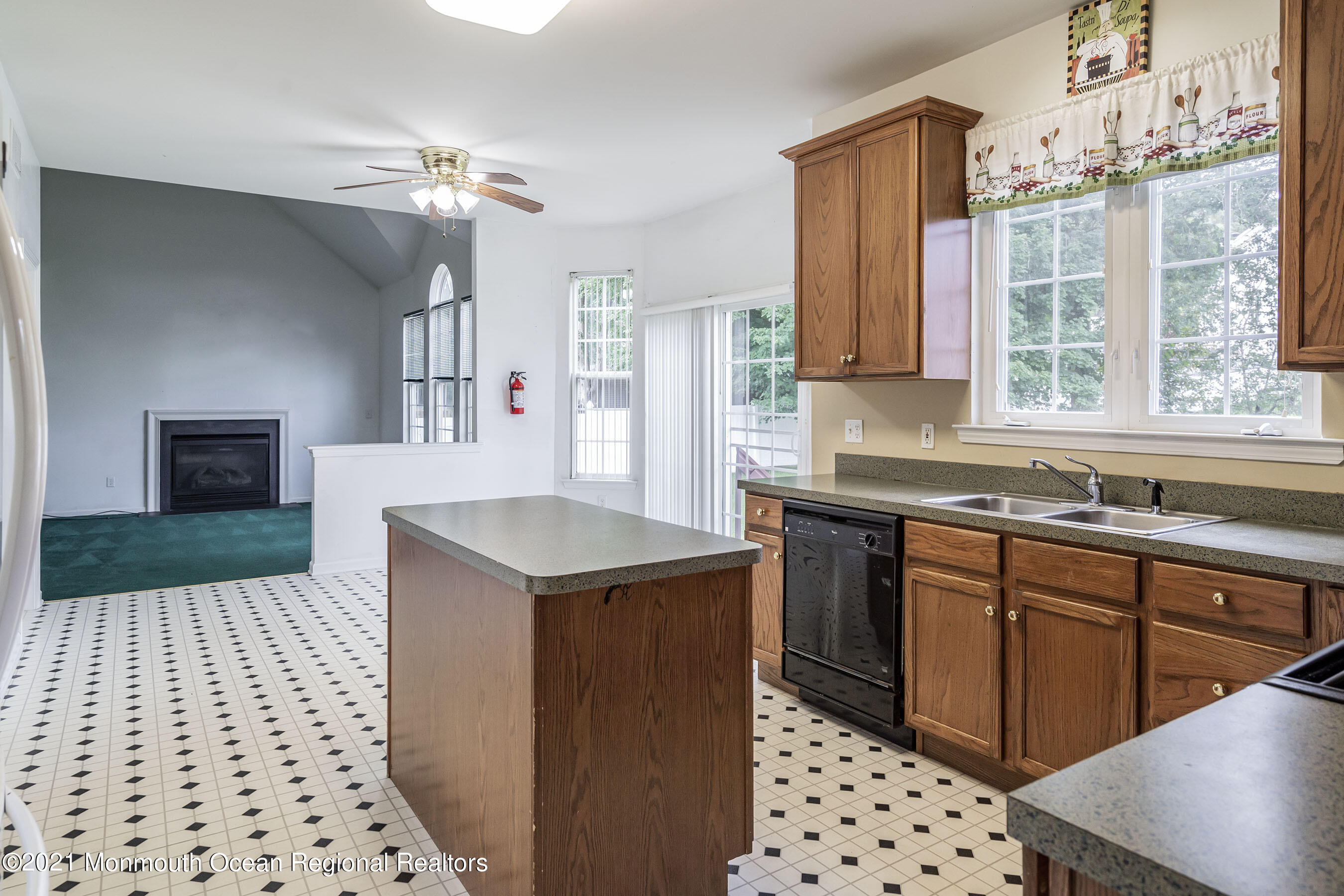 53 Old Main Shore Road Barnegat, NJ 08005 - Photo 6 of 31 Kitchen