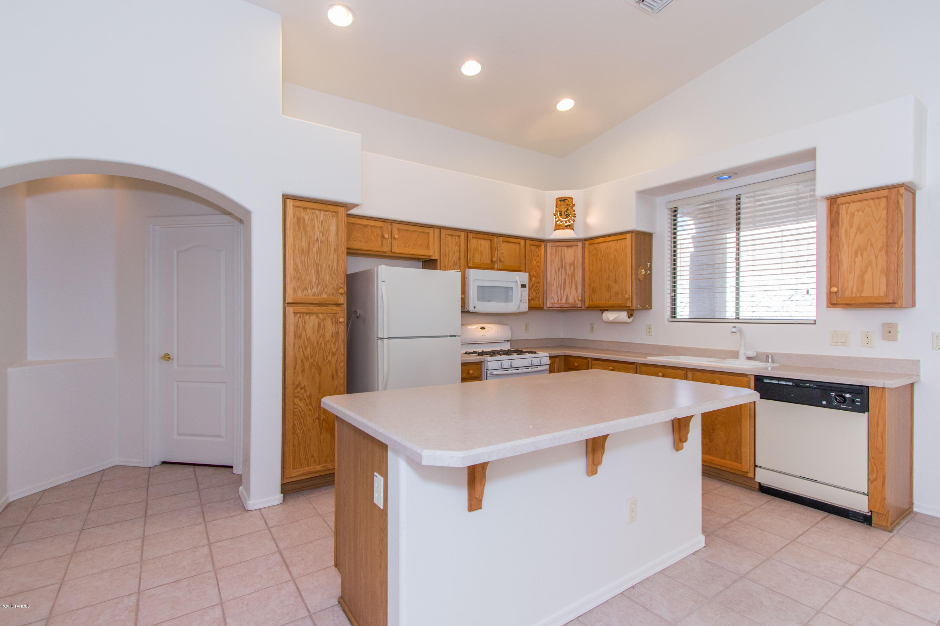 320 West Plateau Road Tucson, AZ 85737 - Photo 5 of 26 Gallery Image 5