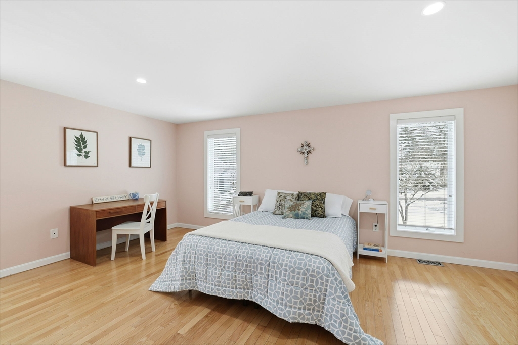 40 Bay Farm Road, Unit 40 Duxbury, MA 02332 - Photo 23 of 32