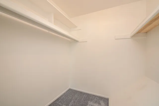 $2,290 | 278 Nantucket Harbor, Schaumburg, IL 60193