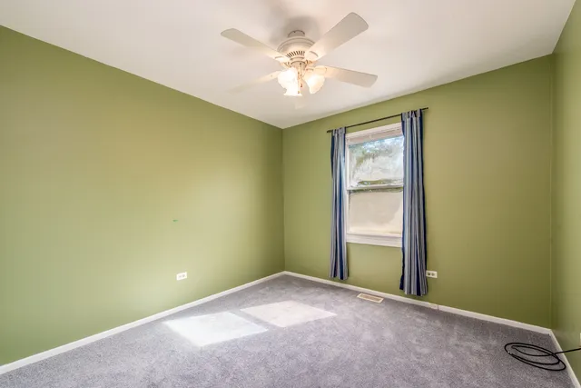 $2,290 | 278 Nantucket Harbor, Schaumburg, IL 60193