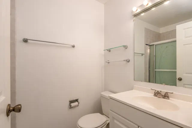 $2,290 | 278 Nantucket Harbor, Schaumburg, IL 60193