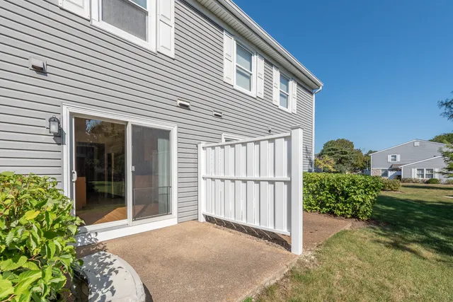 $2,290 | 278 Nantucket Harbor, Schaumburg, IL 60193