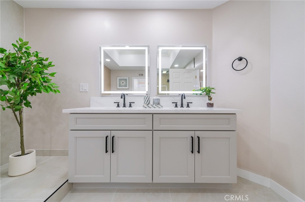 15 Rippling Streme Irvine, CA 92603 - Photo 28 of 50
