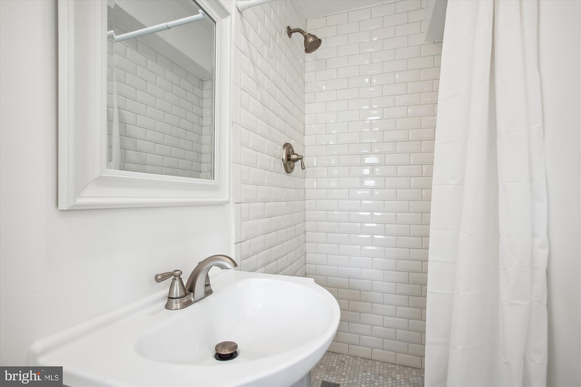 1911 C Street Northeast Washington, DC 20002 - Photo 12 of 40