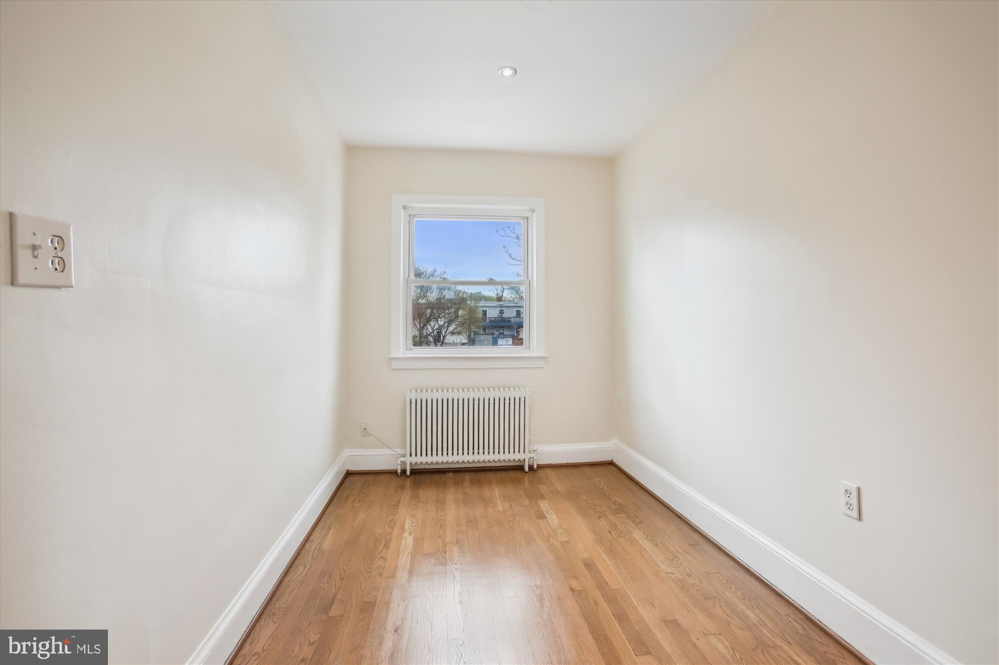 1911 C Street Northeast Washington, DC 20002 - Photo 20 of 40