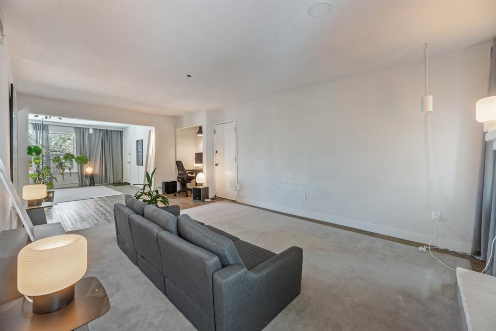 8069 Meadow Road, Unit 216 Dallas, TX 75231 - Photo 9 of 27
