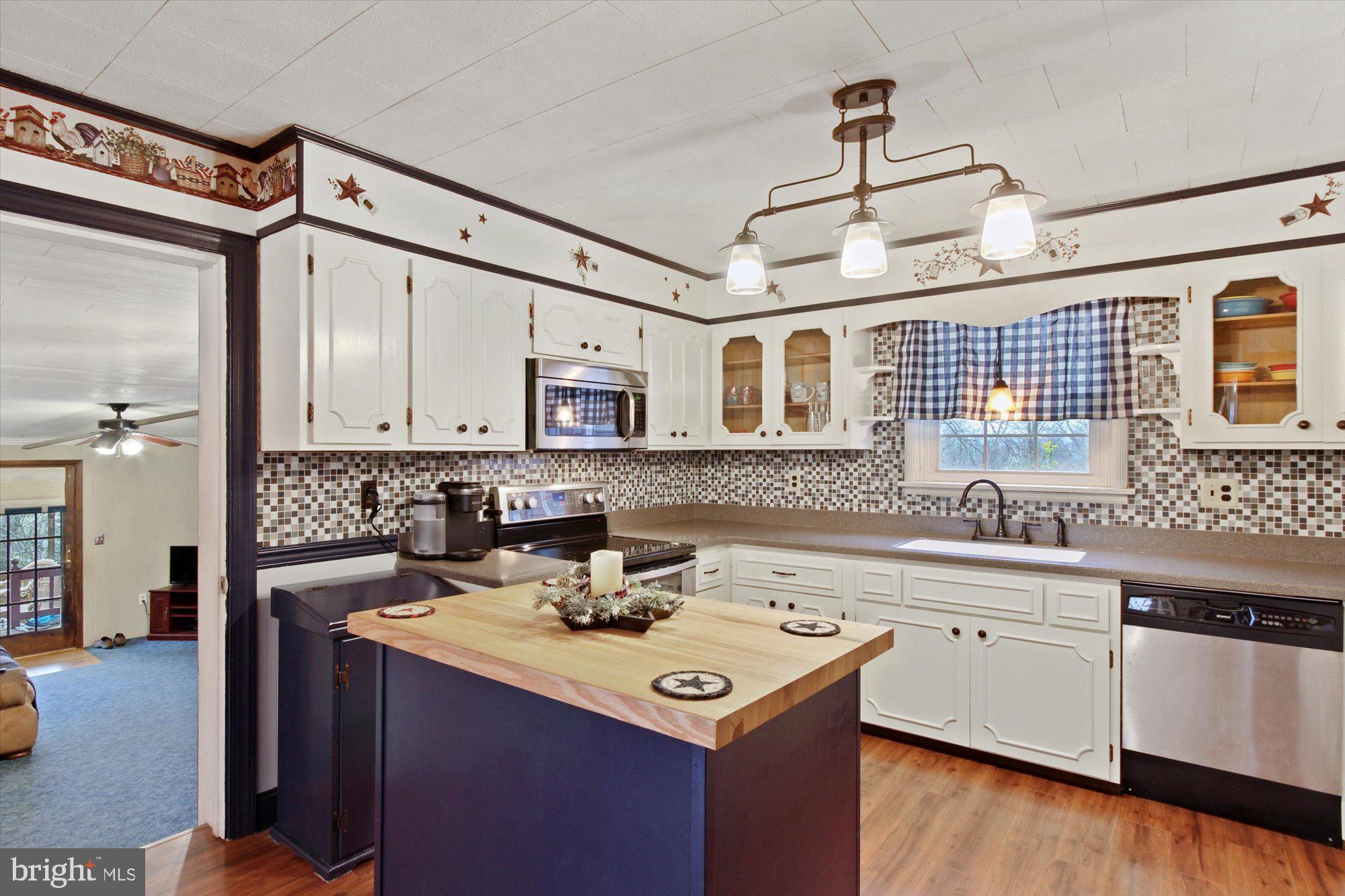 120 East Canal Road York, PA 17404 - Photo 6 of 27 Gallery Image 6