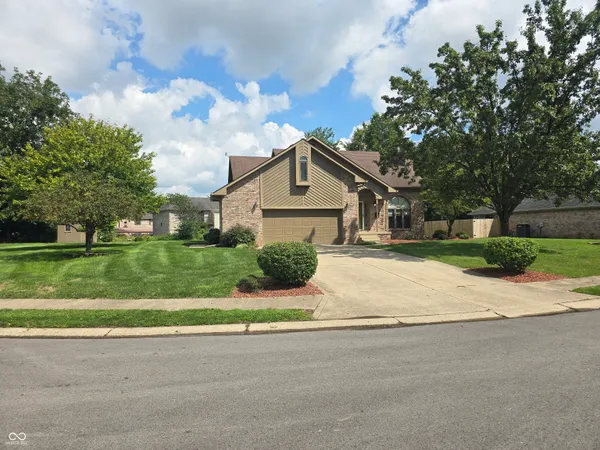 $379,000 | 903 Corey Lane, Plainfield, IN 46168