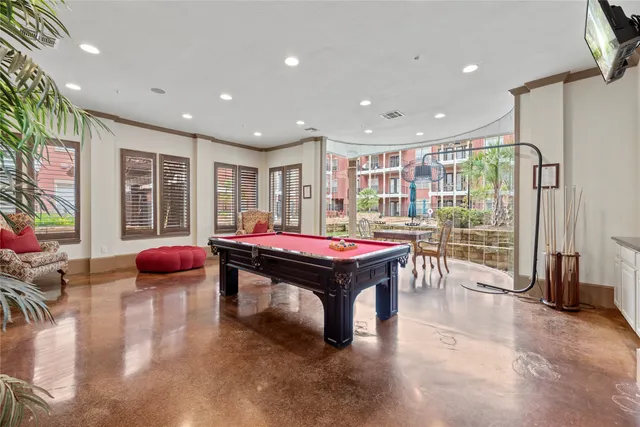 $2,000 | 2400 McCue Road, Unit 206, Houston, TX 77056