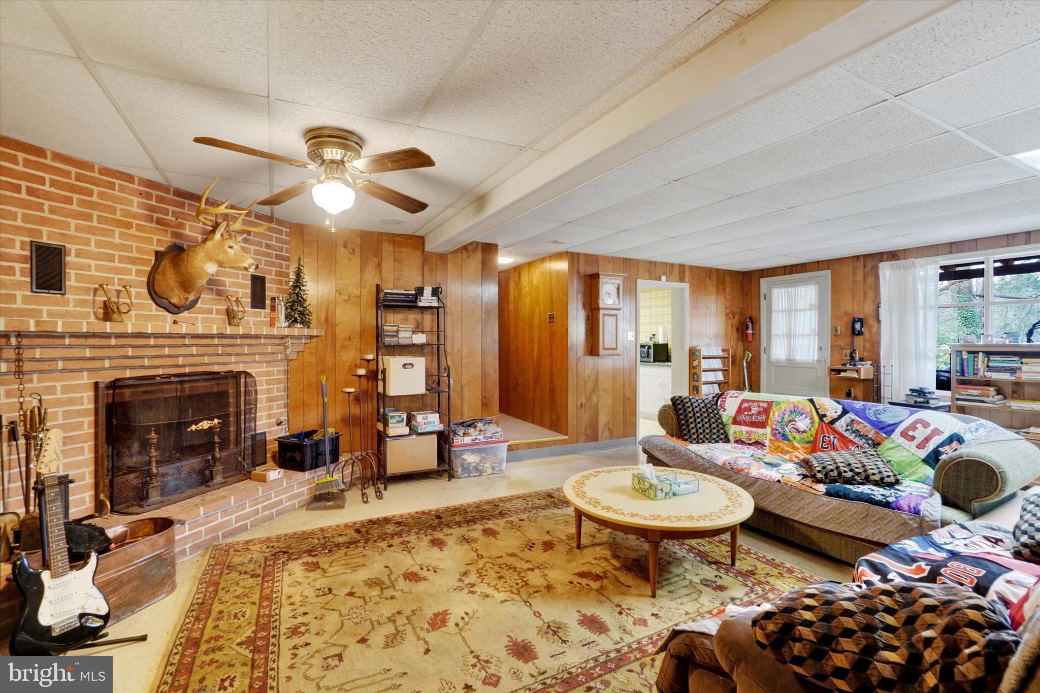 1636 Crestlyn Road York, PA 17403 - Photo 17 of 32