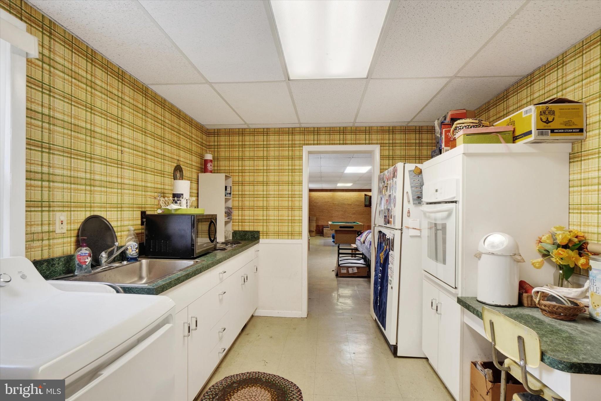 1636 Crestlyn Road York, PA 17403 - Photo 21 of 32