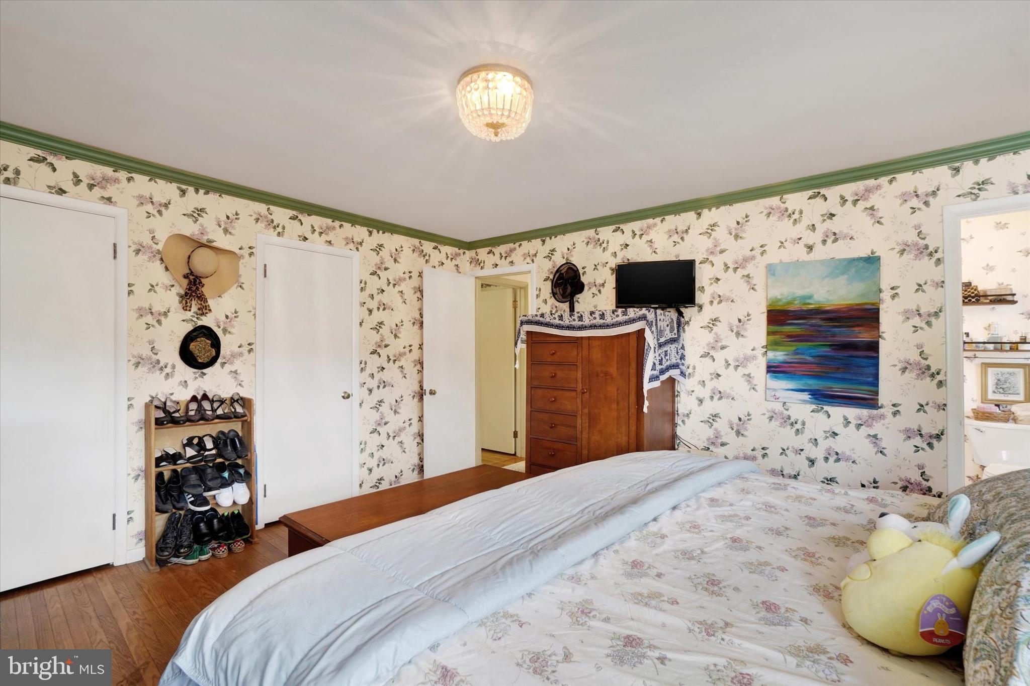 1636 Crestlyn Road York, PA 17403 - Photo 8 of 32