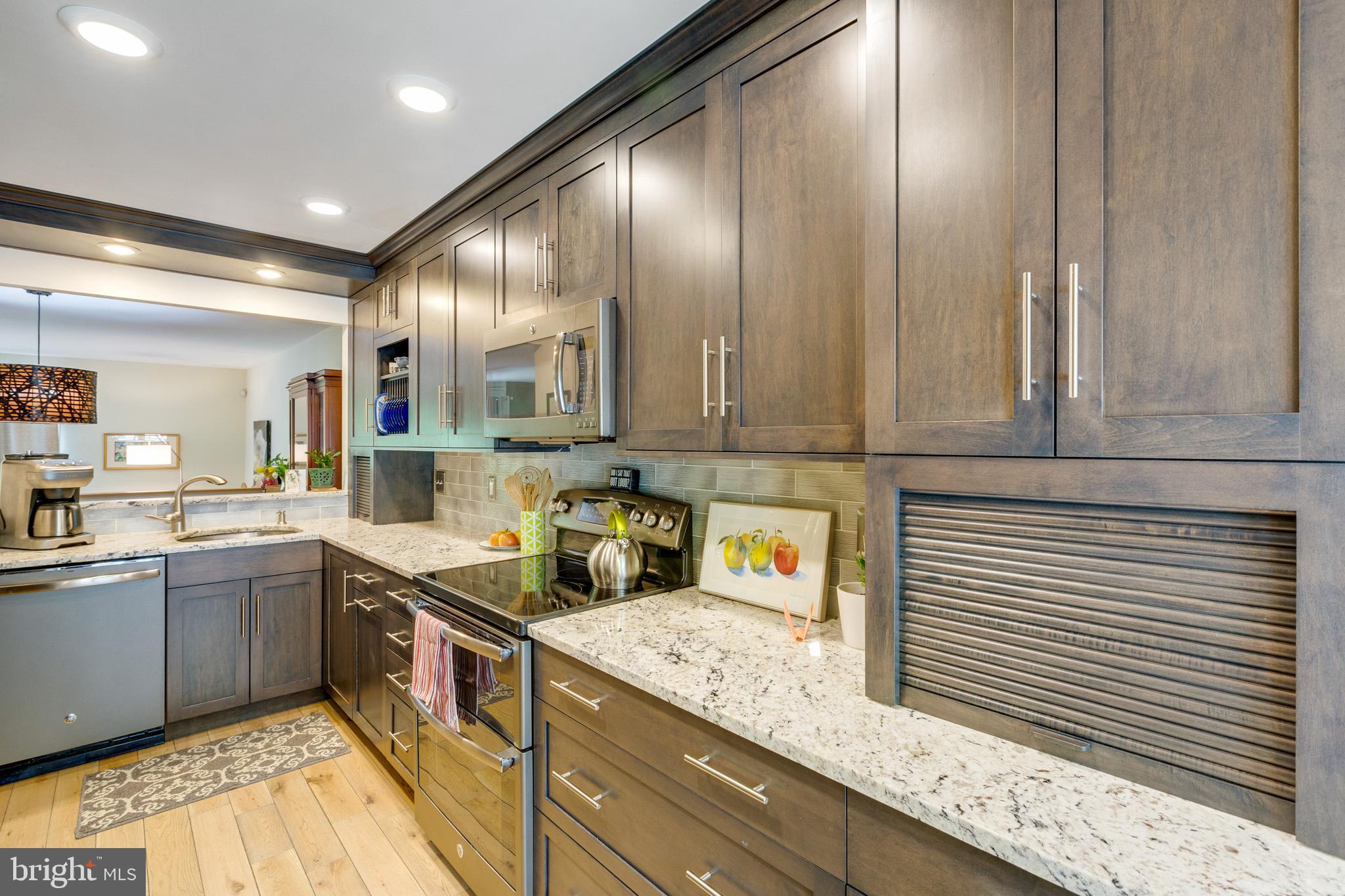 5113 Columbia Road, Unit 14 25 Columbia, MD 21044 - Photo 9 of 29 Gallery Image 9