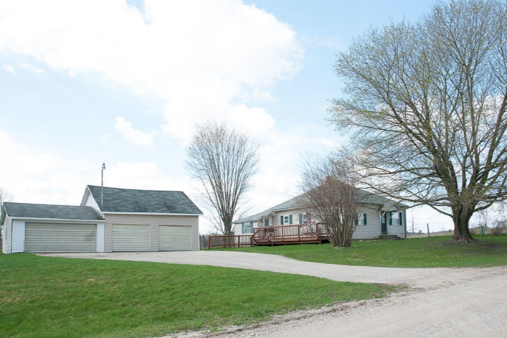 2555 7 Mile Road Remus, MI 49340 - Photo 8 of 34 IMGP0009