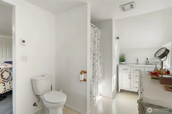 $390,000 | 1720 Jefferson Street, Shelton, WA 98584