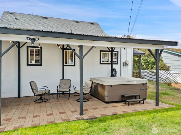 $390,000 | 1720 Jefferson Street, Shelton, WA 98584