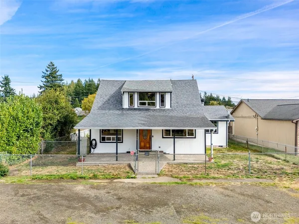 $390,000 | 1720 Jefferson Street, Shelton, WA 98584