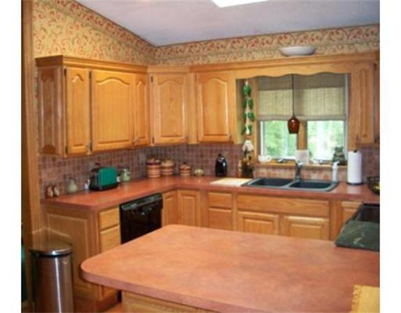 204 Scantic Road Hampden, MA 01036 - Photo 9 of 21