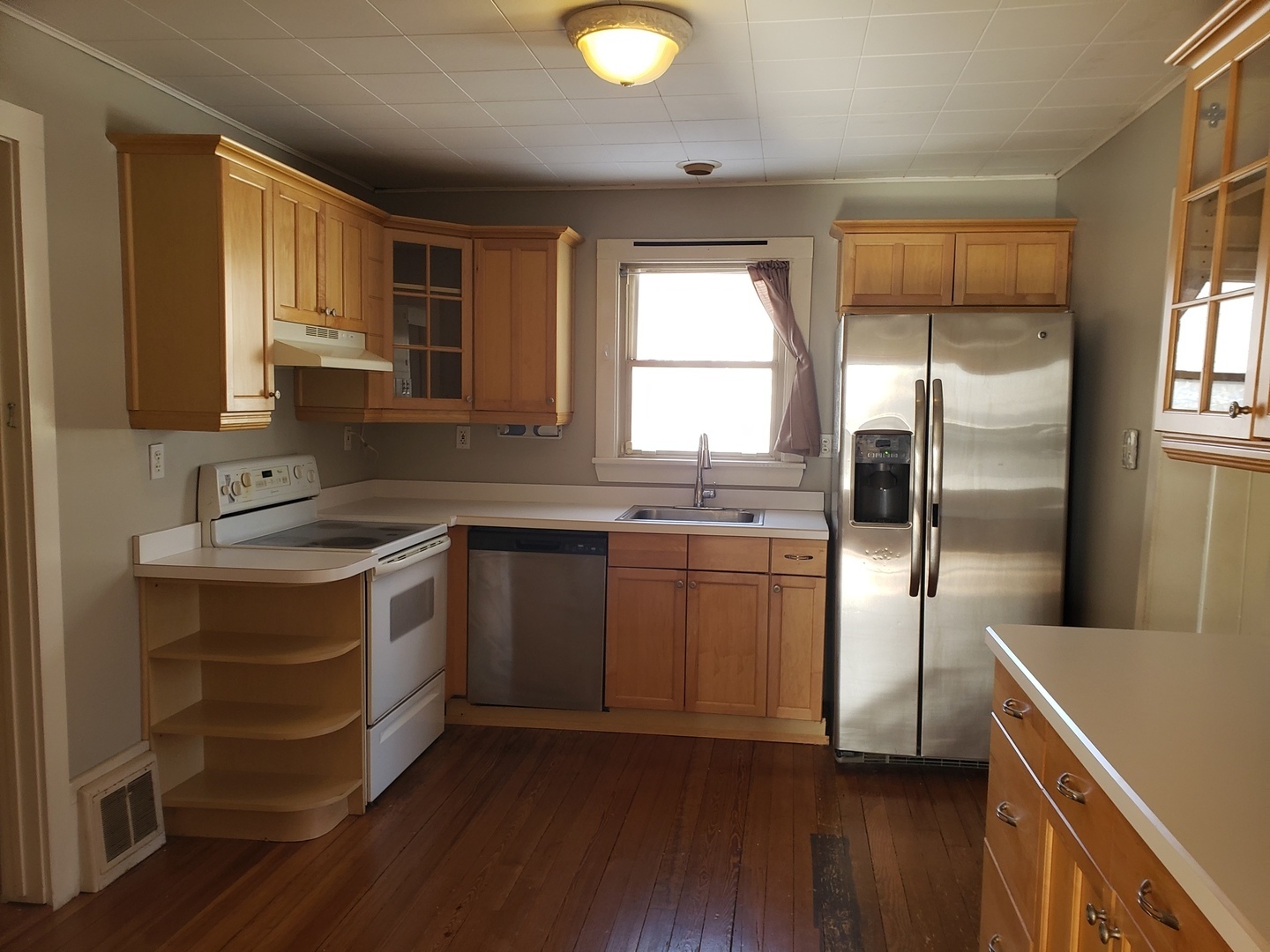 4817 Belmont Road Downers Grove, IL 60515 - Photo 3 of 8