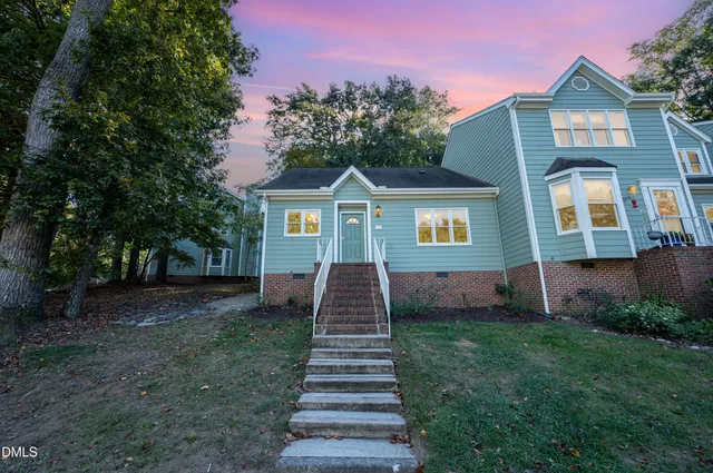 $290,000 | 522 Oak Run Drive, Raleigh, NC 27606