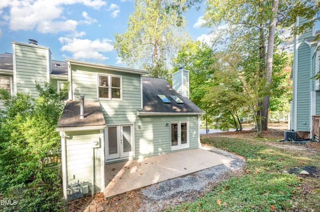 $290,000 | 522 Oak Run Drive, Raleigh, NC 27606