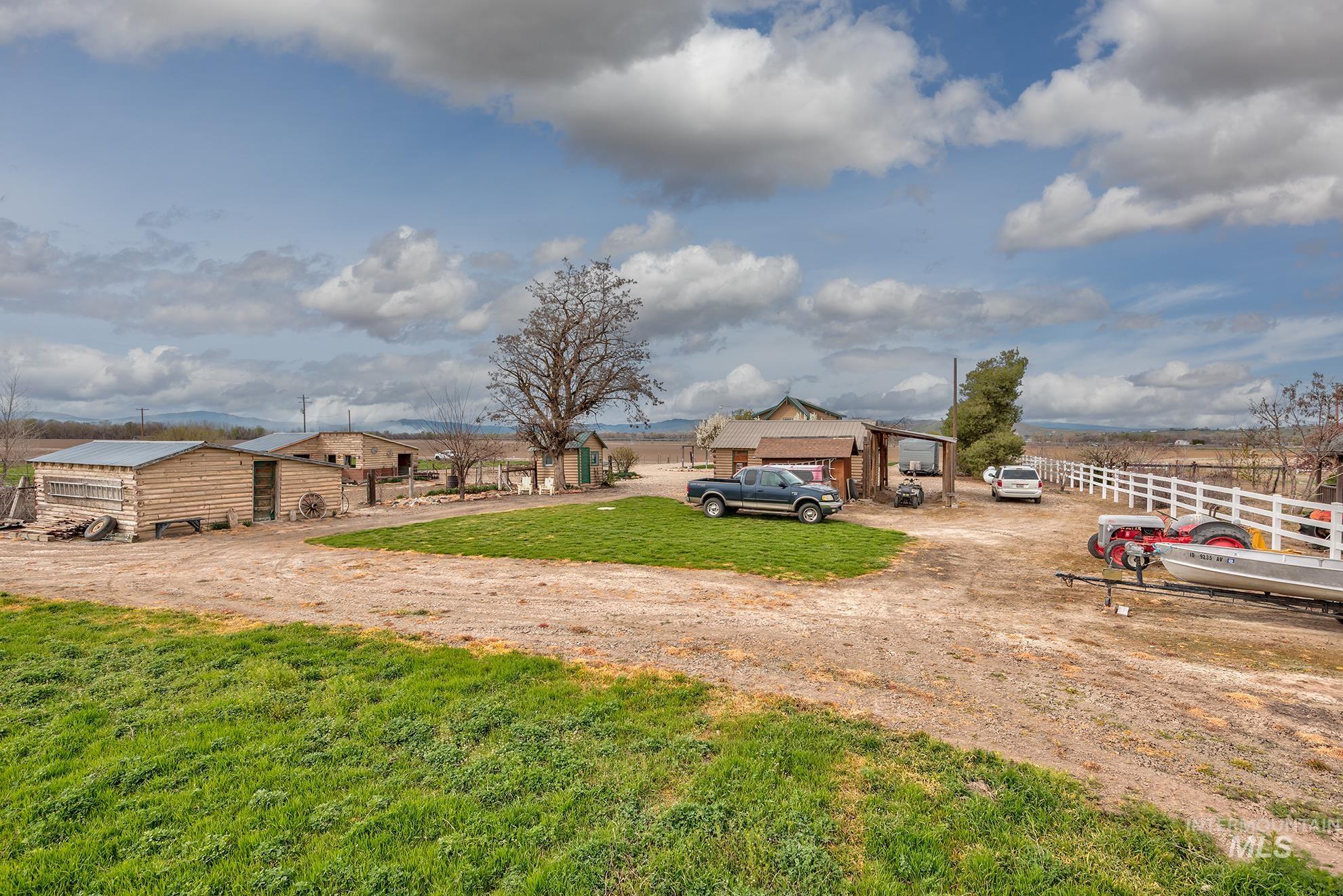 1363 Ross Road Weiser, ID 83672 - Photo 44 of 47 View of yard featuring a rural view