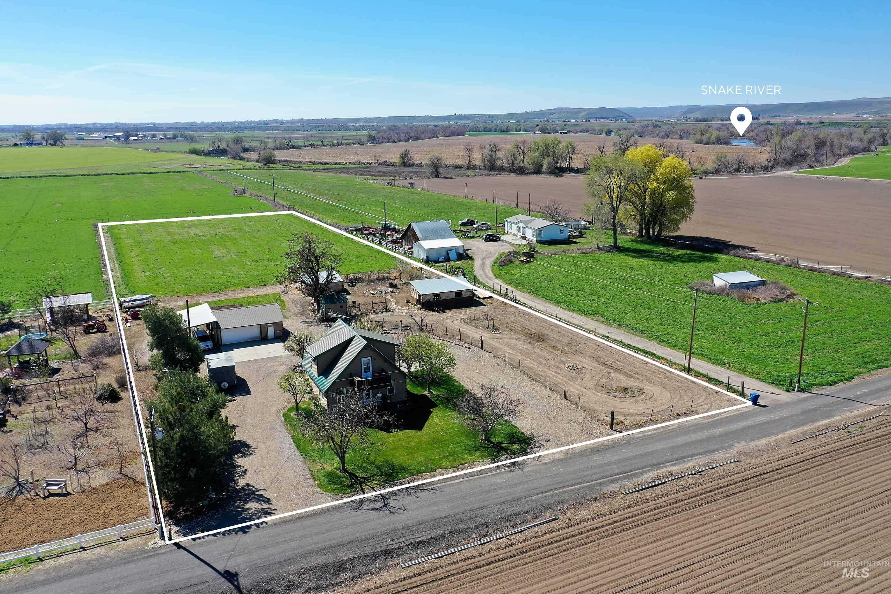 1363 Ross Road Weiser, ID 83672 - Photo 45 of 47 Aerial view of sparsely populated area with property parcel outlined