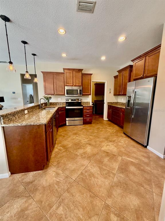 18408 Bittern Avenue Lutz, FL 33558 - Photo 6 of 36