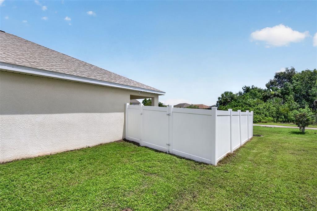 5437 Shell Mound Circle Punta Gorda, FL 33982 - Photo 5 of 67 Gallery Image 5
