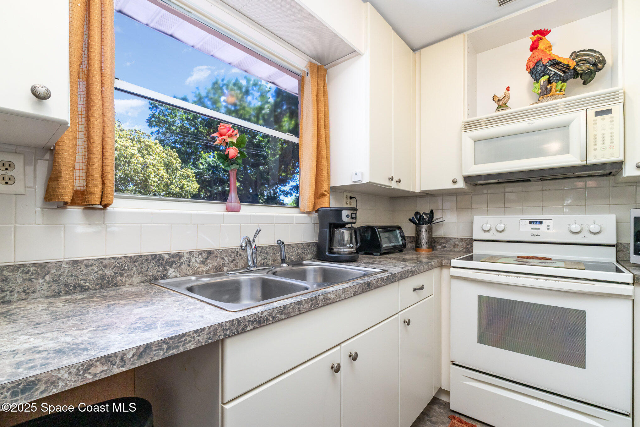 1408 Harvard Drive Cocoa, FL 32922 - Photo 13 of 28 .