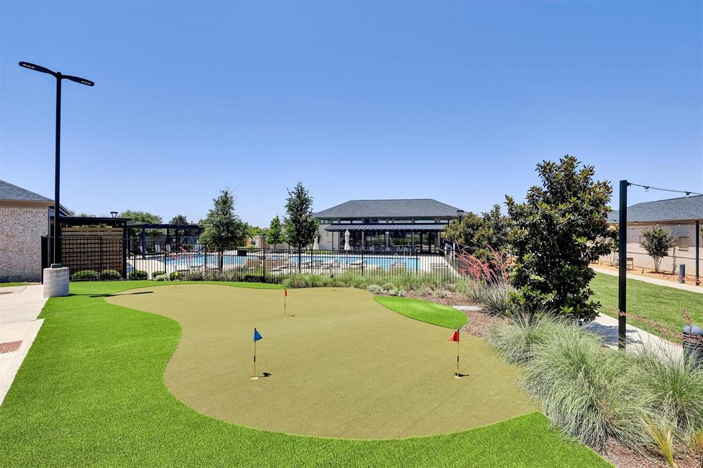 651 Watters Road, Unit 2105 Allen, TX 75013 - Photo 27 of 32 Putting Green