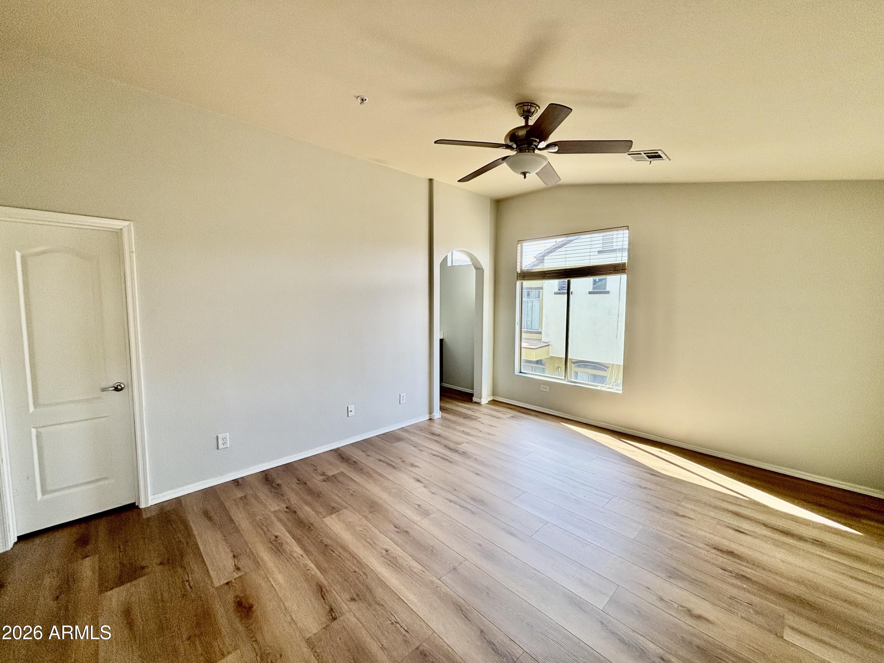 2725 East Mine Creek Road, Unit 1081 Phoenix, AZ 85024 - Photo 11 of 25 MASTER BEDROOM