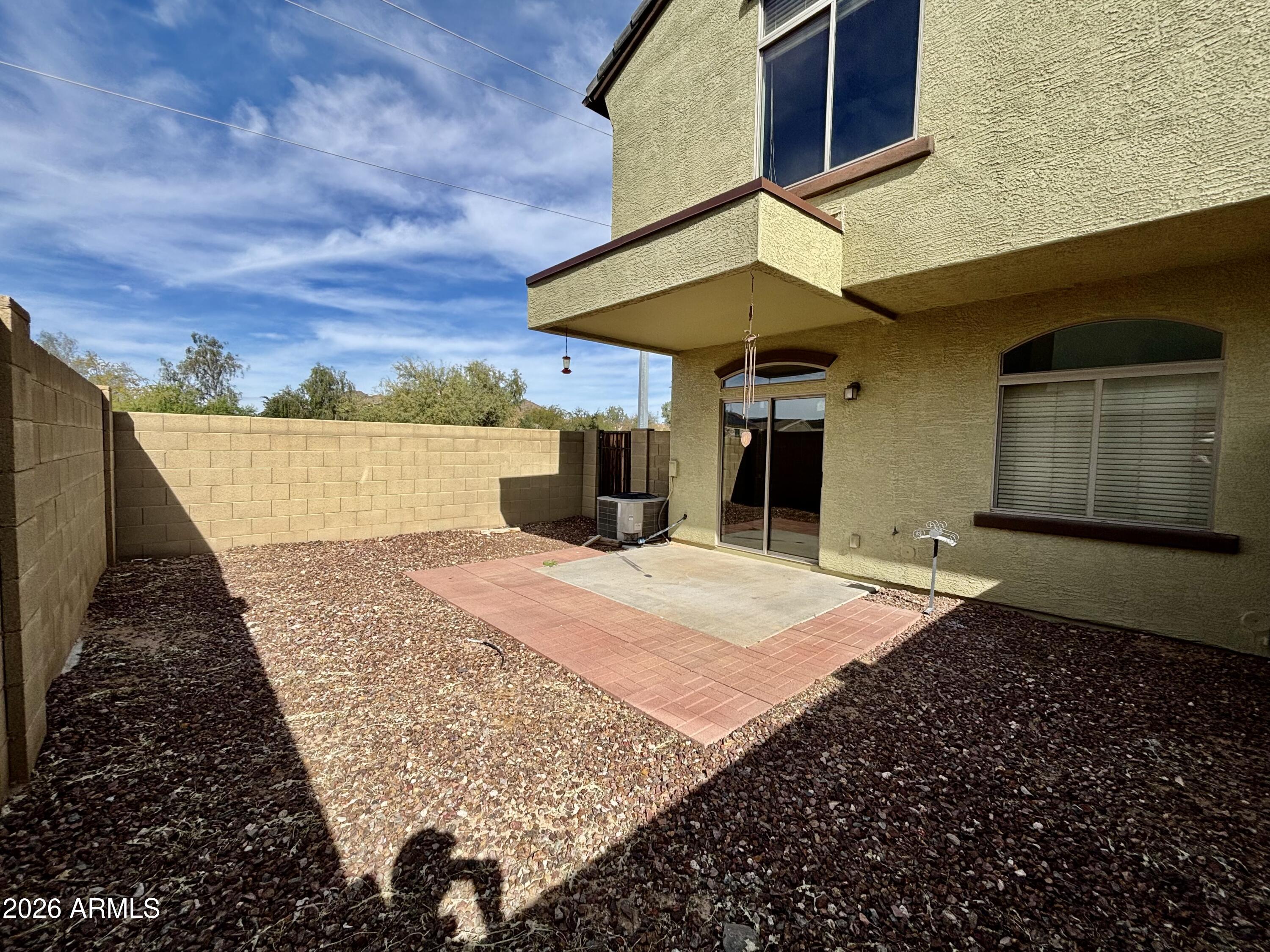 2725 East Mine Creek Road, Unit 1081 Phoenix, AZ 85024 - Photo 21 of 25 COVERED PATIO AND YARD