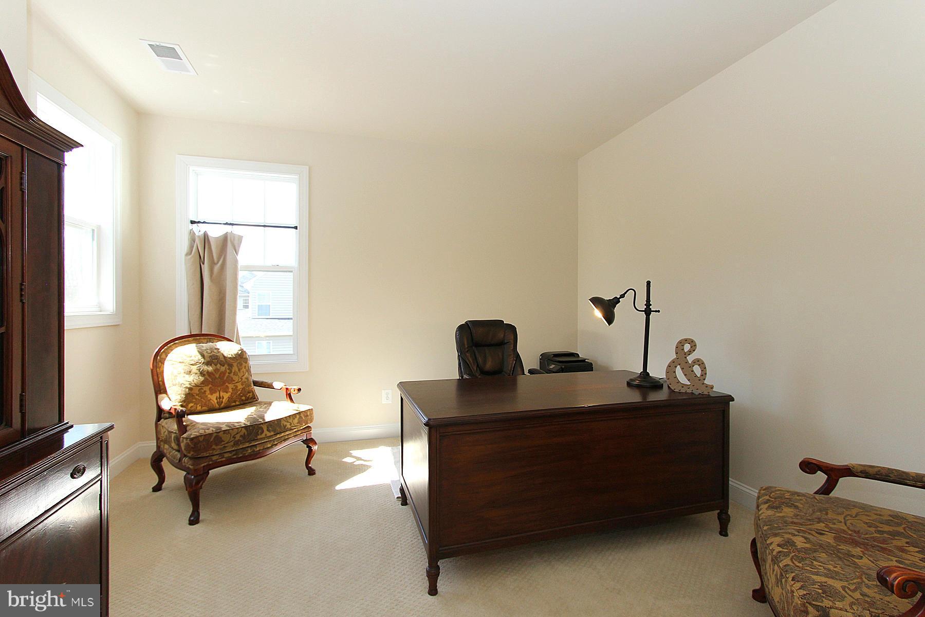 4456 Spring Run Road Warrenton, VA 20187 - Photo 18 of 28 Library/study