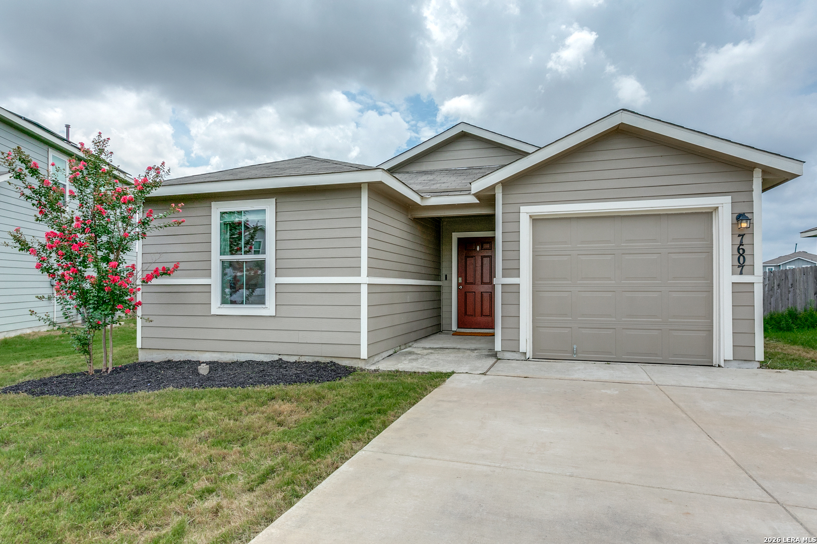 7607 Powder Gorge Converse, TX 78109 - Photo 3 of 25