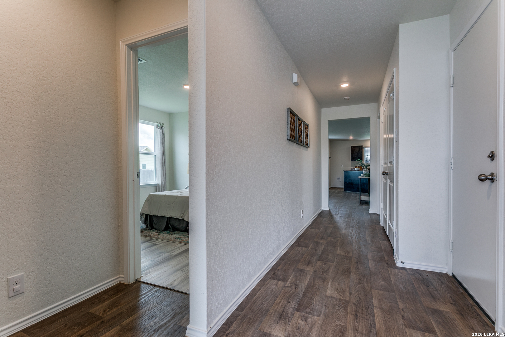 7607 Powder Gorge Converse, TX 78109 - Photo 4 of 25