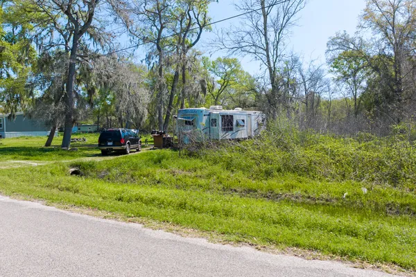 $60,000 | 329 County Road 472, Sweeny, TX 77480