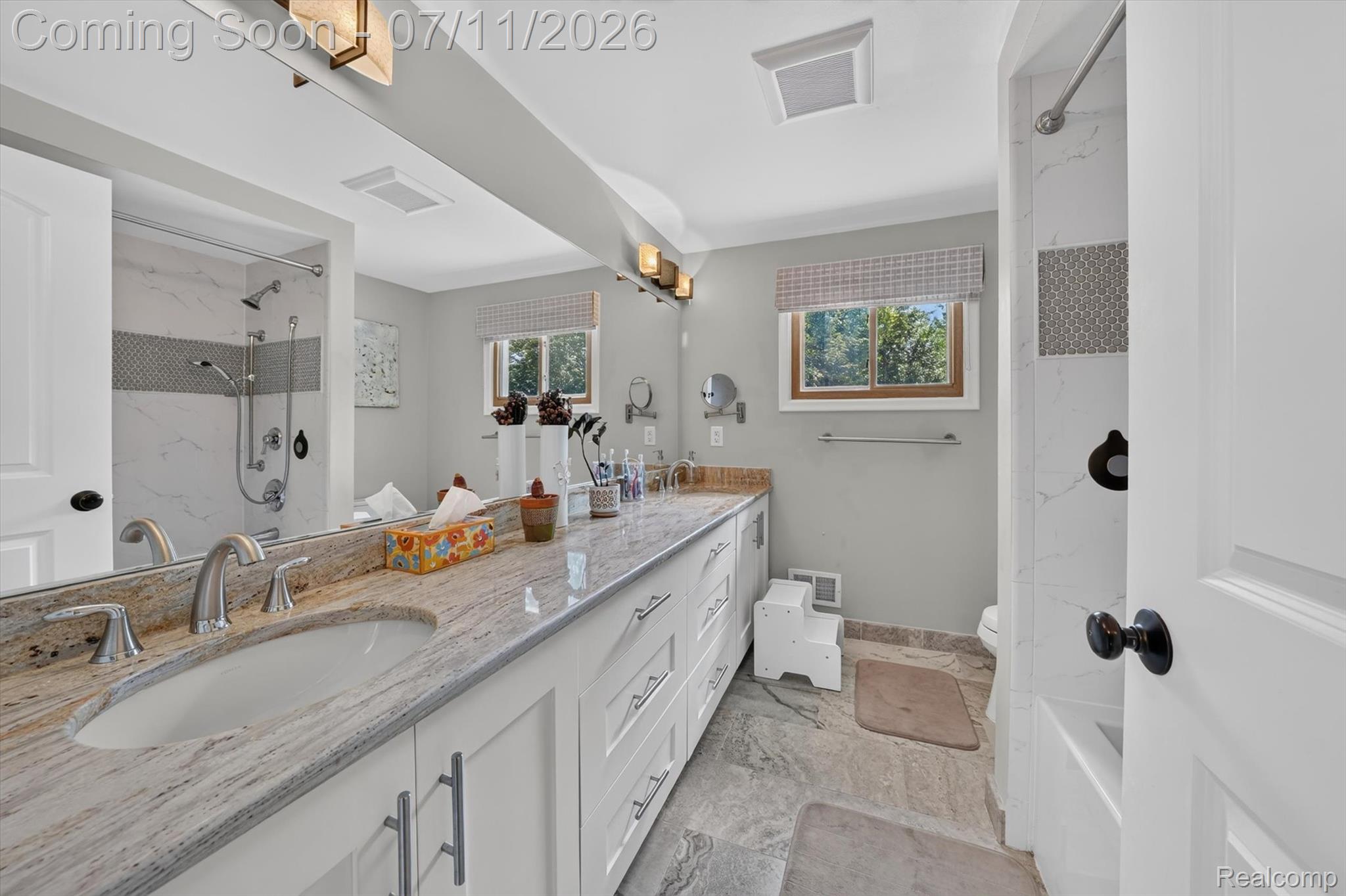 3115 Glengrove Drive Rochester, MI 48309 - Photo 40 of 66 42-3115-Glengrove-Dr-WindowStill-Photography.jpg