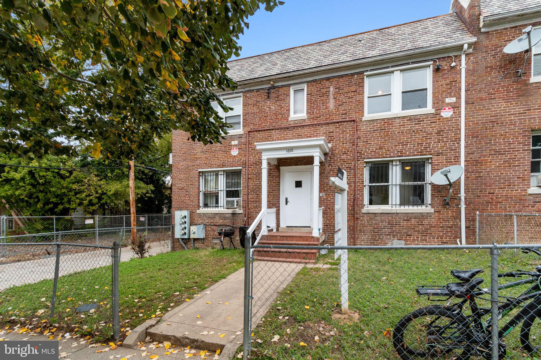 1610 R Street Southeast Washington, DC 20020 - Photo 1 of 32 Gallery Image 1