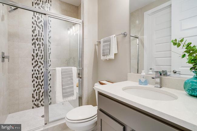 1829 Griffith Road Falls Church, VA 22043 - Photo 20 of 65