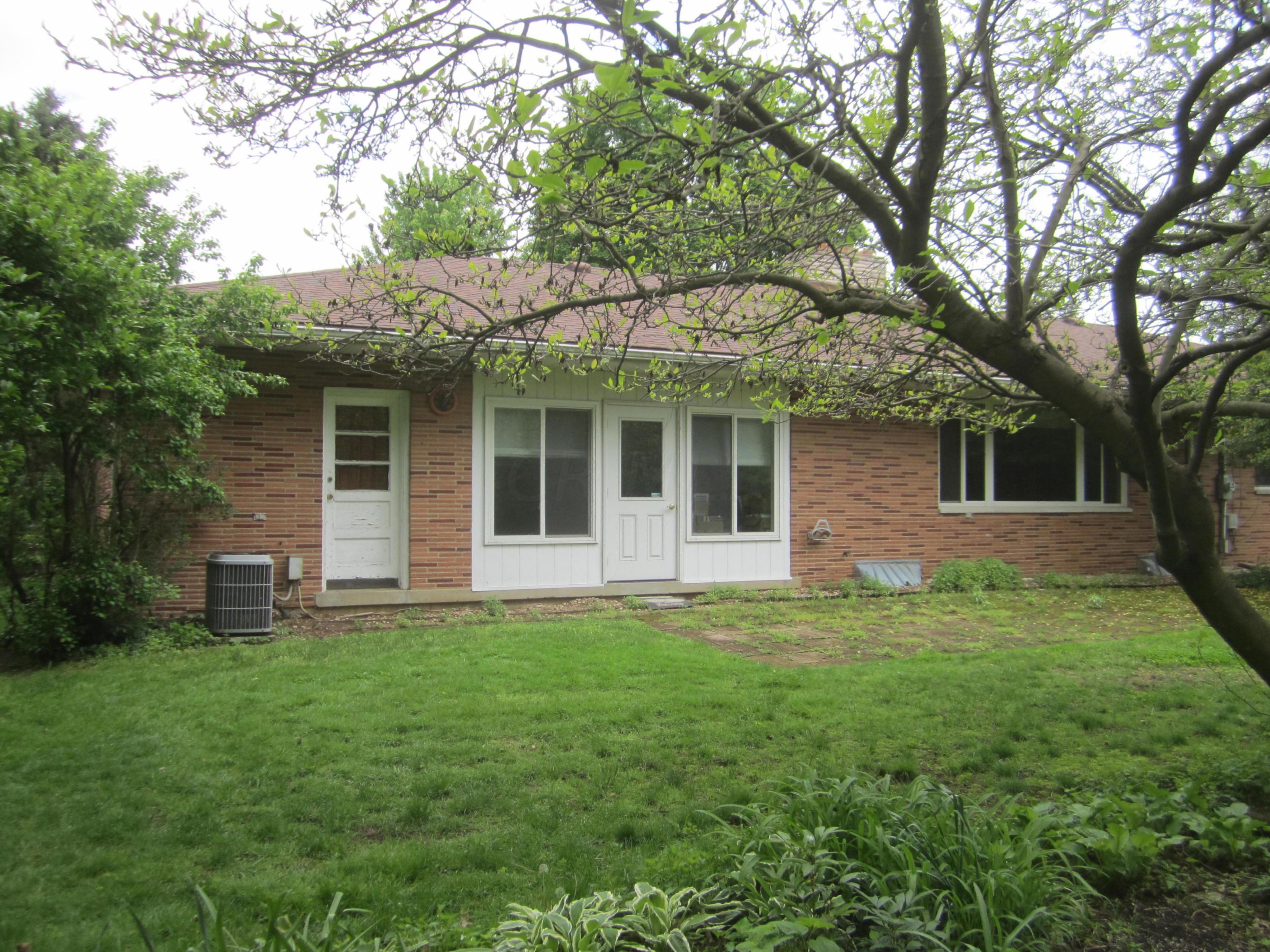 99 Croswell Road Columbus, OH 43214 - Photo 8 of 64 Gallery Image 8