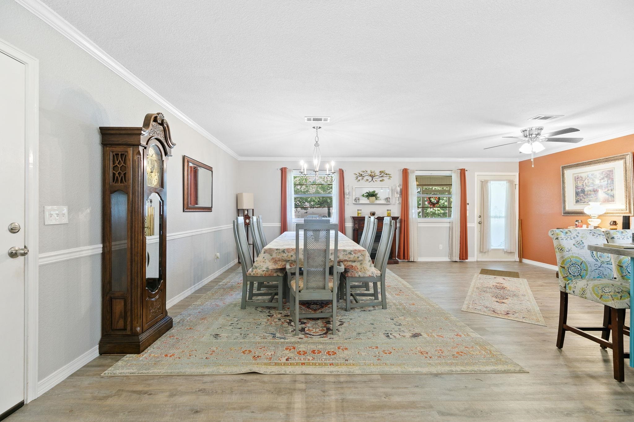 13017 5th Street Lillian, AL 36549 - Photo 7 of 58 DiningArea
